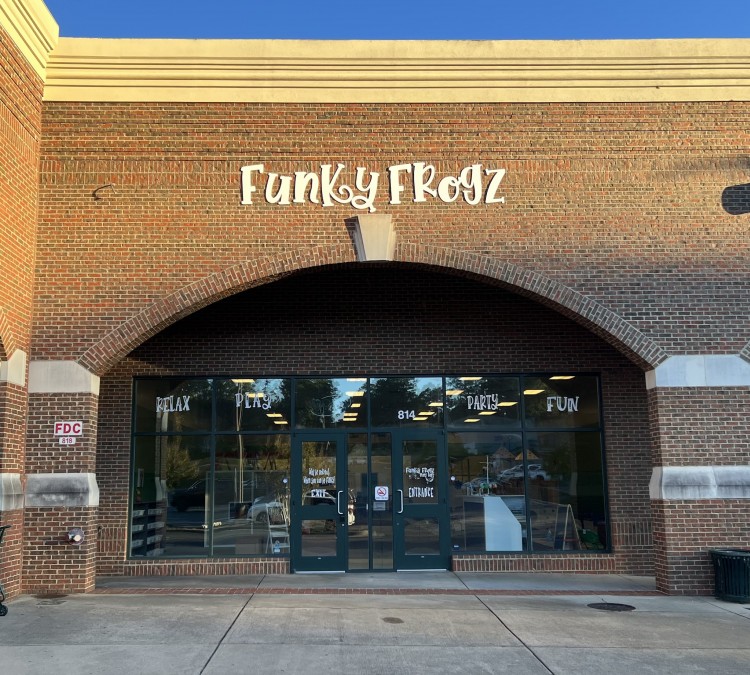 Funky Frogz (Sanford,&nbspNC)
